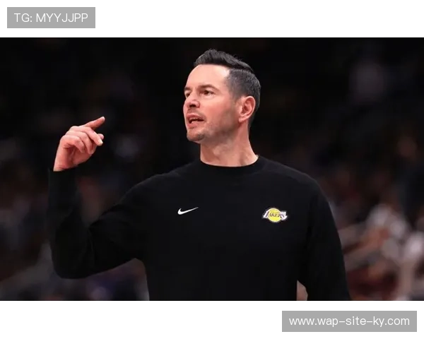 雷迪克末节防守布置出现失误 目送奥尼尔底角三分完成绝杀